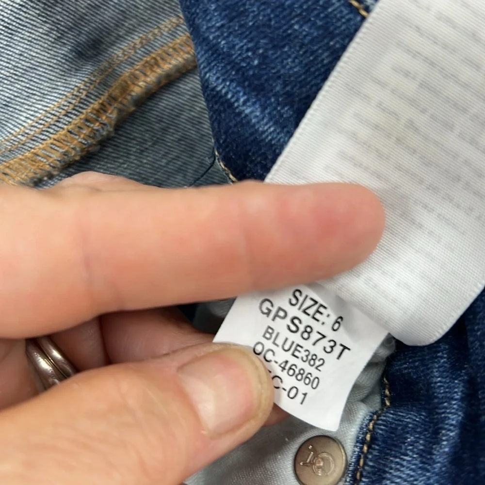 Good American dark wash organic cotton blend straight leg jeans 6